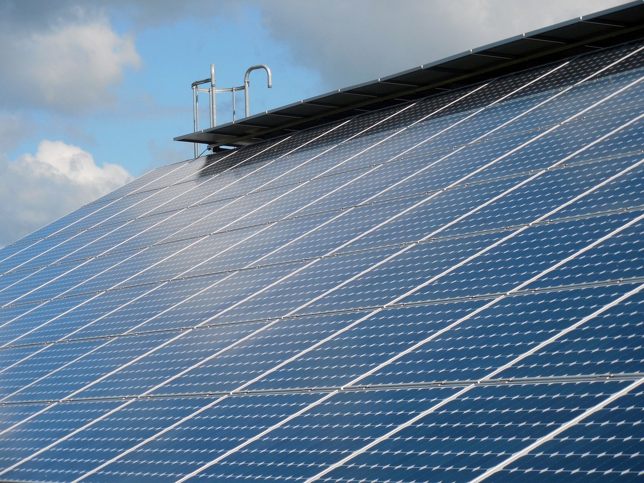 Colombia's Solar Power Growth and Huijue's Role in Renewable